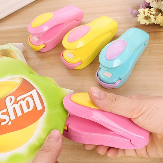 Portable Mini Plastic Bag Sealer – Handheld, Battery-Operated Heat Sealer for Food Storage